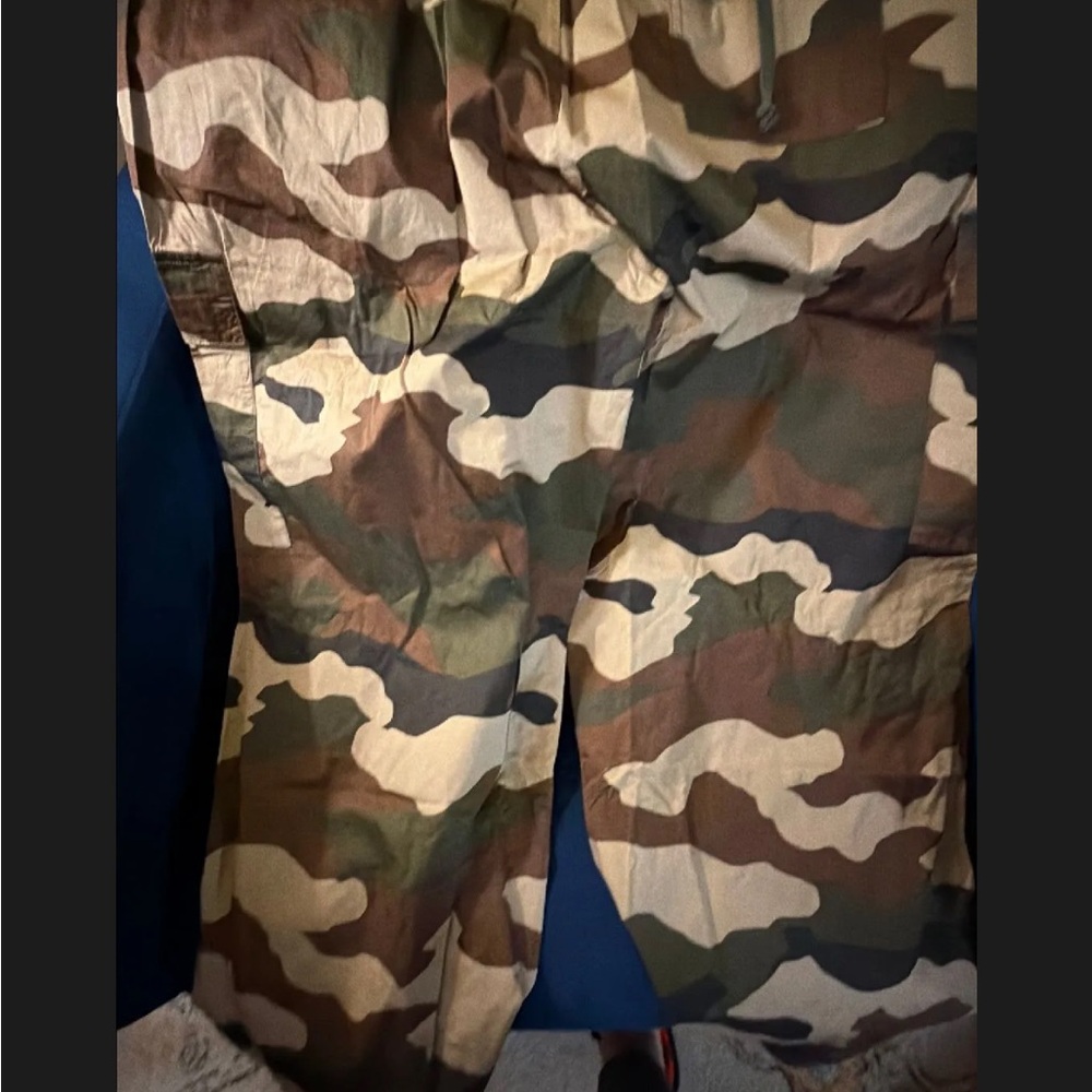 Good American Fatigue Green Camouflage Pants - Picture 6 of 6